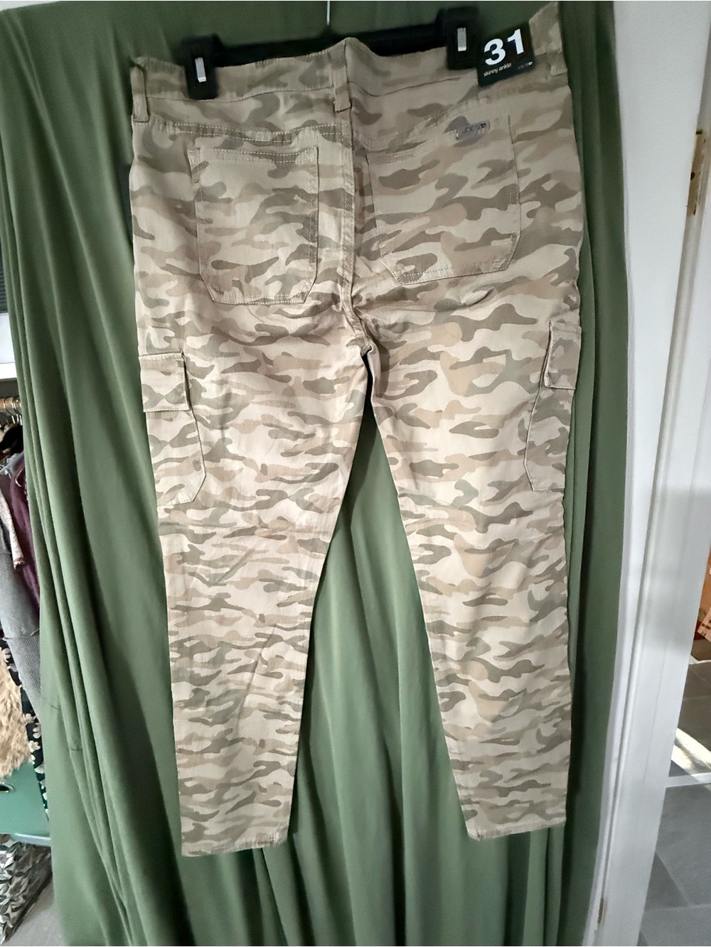 Joe's Jeans Women's Beige Camouflage Skinny Cargo Jeans sz 31 NWT